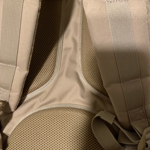 Herschel large backpack NWOT - Picture 9 of 9